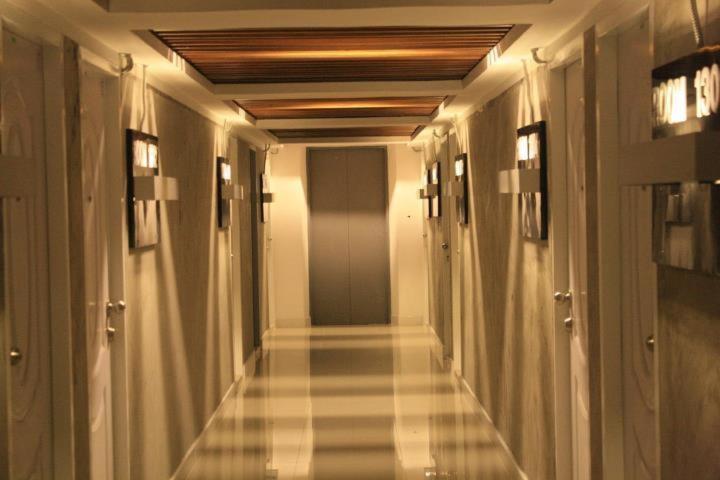 Sukontha Mansion Hotel Накхон Патом Екстериор снимка