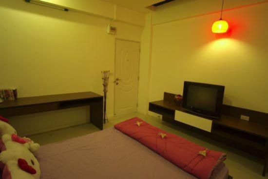 Sukontha Mansion Hotel Накхон Патом Екстериор снимка
